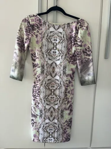 Vestido curto