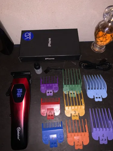 Máquina de cortar cabelo profissional hatteker