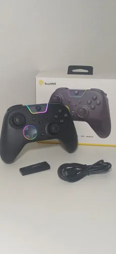 (Novo) Controle EasySMX X05 Pro Wireless RGB Hall Effect | PC, Switch, Android e iOS