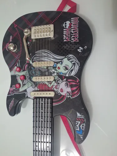 Guitarra monster