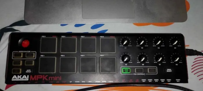 akai mini