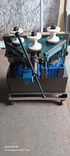 Máquina de Dobrar Tubo