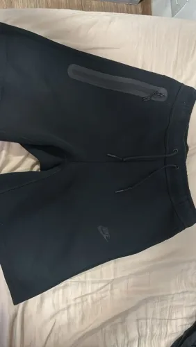 Short Nike Tech