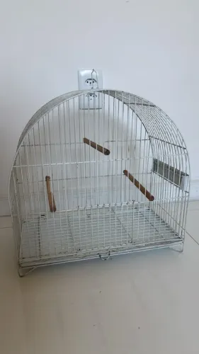 GAIOLA DE FERRO BRANCA