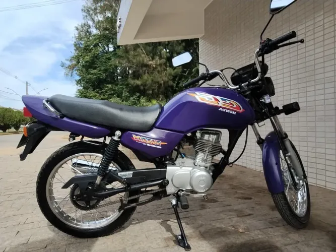 TITAN 125 