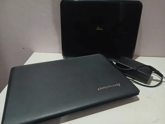 Notebook + plataforma de resfriamento