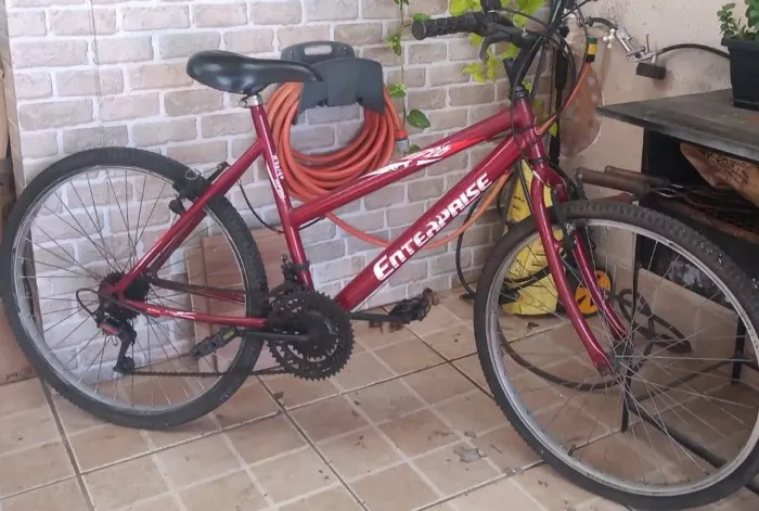 Bicicleta aro 26 com marcha usada mais em boas condições