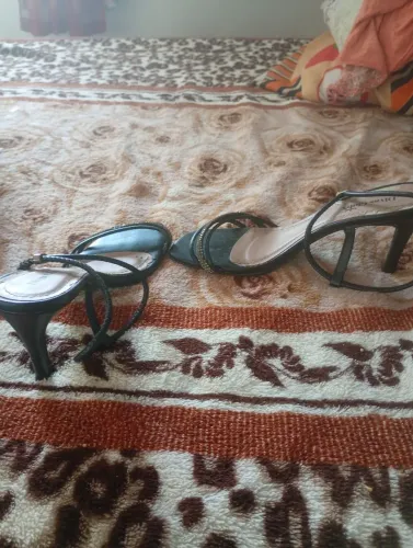Roupas e sapatos 