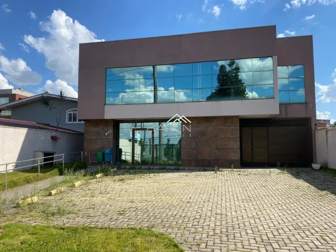 Imóvel comercial à venda no Mercês