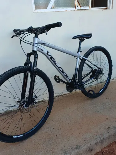 Vende-se bicicleta 