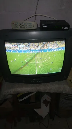 TV de tubo filipis 21 polegadas com conversor