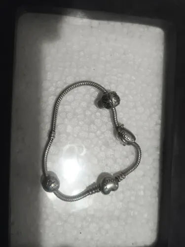 Pulseira da pandora e 3 berloques