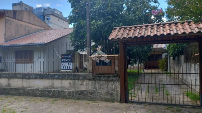 CASA EM EXCELENTE TERRENO NA INTERCAP