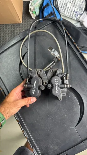 Pinças de Freio Brembo BMW GS800 