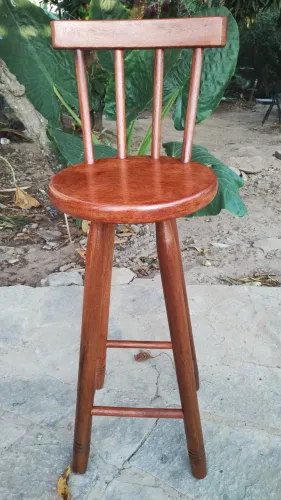 Banqueta com encosto
