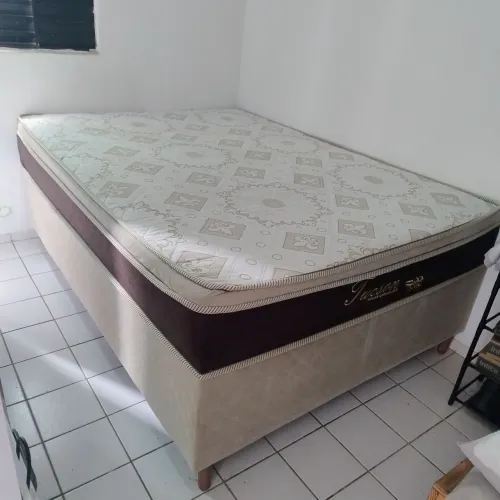 Cama nova alta e moderna 