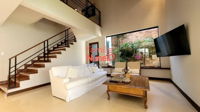 Casa em condomínio à venda no bairro Central Parque  Contagem