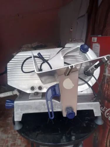Fatiadora de frios GURAL - GLP 275