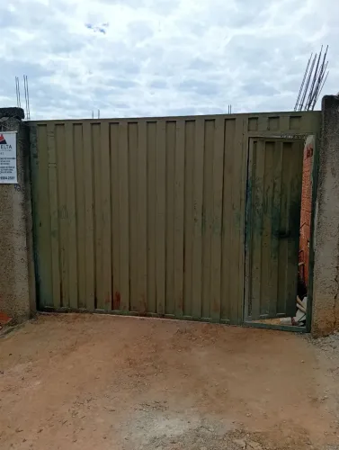 Vendo portão usado