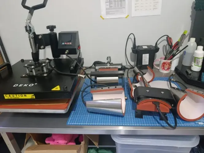 Máquinas para Personalizados: Prensa 8x1, Transfer Giro 360, Impressoras Epson e HP Laser