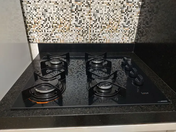 Cooktop Atlas Utop com pouco tempo de uso e extremamente conservado