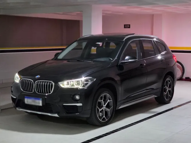 BMW X1 Sdrive 20I X-line 2.0 TB Active Flex 2018