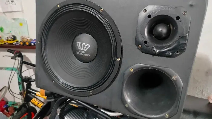 CAIXA BOB FALANTE OVERSOUND 12" 250W + CORNETA - GRAVE FORTE TESTADA