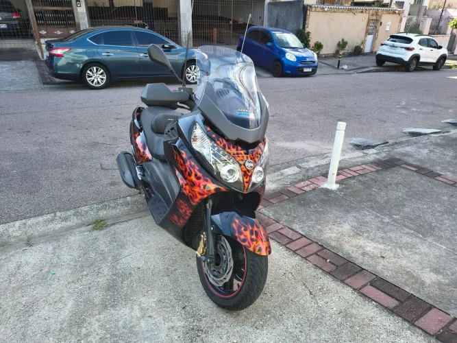 Maxsym Linda , segundo dono
