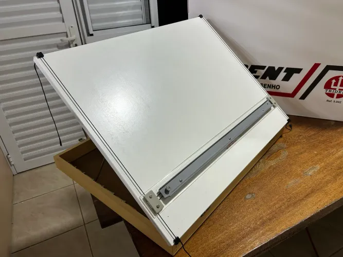 MESA DE DESENHO 