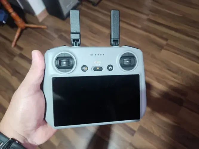 Controle DJI RC2 com Tela Modelo RC331