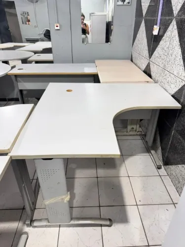 MESAS PARA ESCRITÓRIO