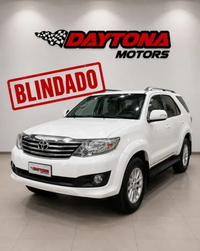 Toyota Hilux SW4 SR 4X2 2.7/ 2.7 Flex 16V Aut. 2015