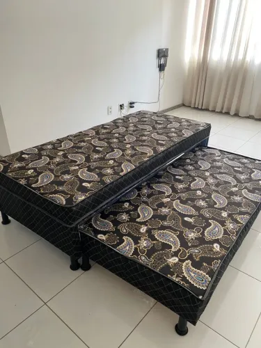 Cama box , solteirão com auxiliar 