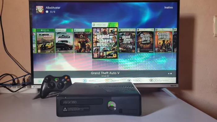 Xbox 360 com 80 Jogos Controle Sem Fio - GTA 5, Call of Duty, Assassin's Creed, Minecraft