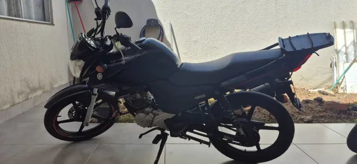 Fazer 150 preta 2013/14