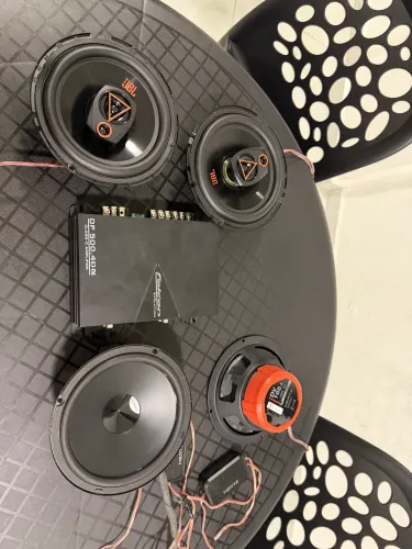 Kit som automotivo 