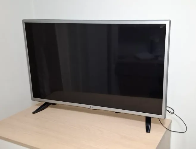 Smart TV LG 32" - Wi-Fi - Modelo 32LJ600B