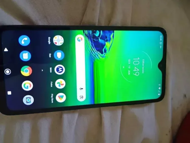 Moto G8 play 32g