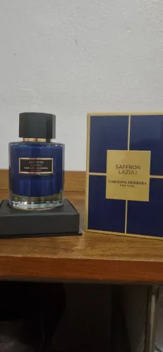 Perfume Carolina Herrera Confidential - Saffron Lazuli