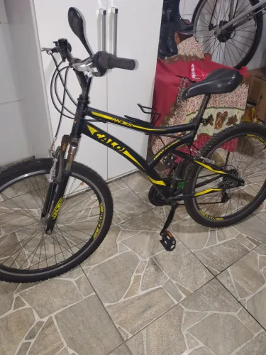 Bicicleta aro 26 Caloi 21 marchas