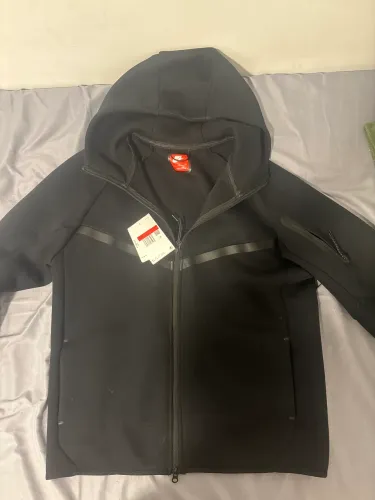 nike tech