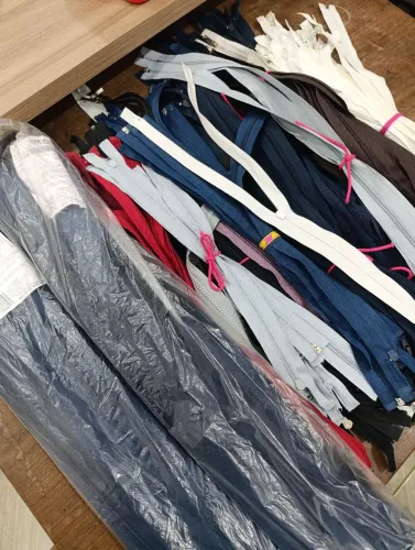 Zíper para jaqueta vários tamanhos e cores, lote fechado.