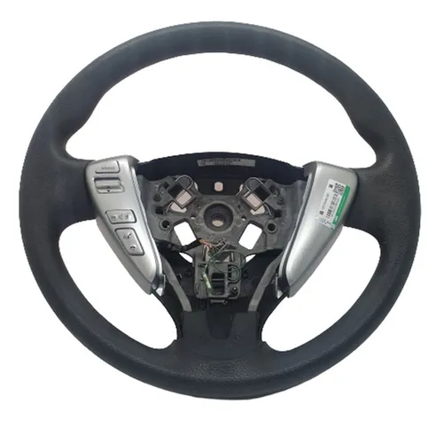 Volante Nissan versa com controle de som