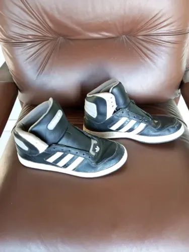 Adidas Couro Original