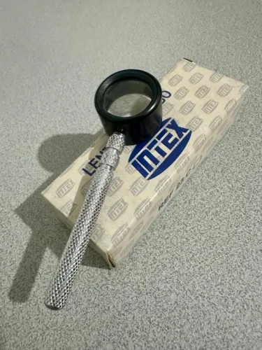 Lupa profissional Intex 20 X com precisão