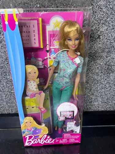 Boneca Barbie Pediatra