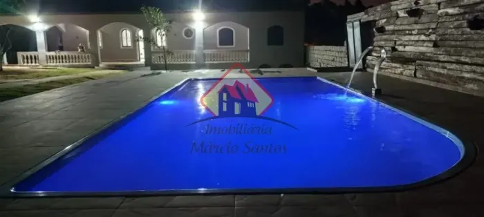 Linda Chácara com Piscina, na Beira do Asfalto, em Taubaté. Oportunidade!!! Propriedade co