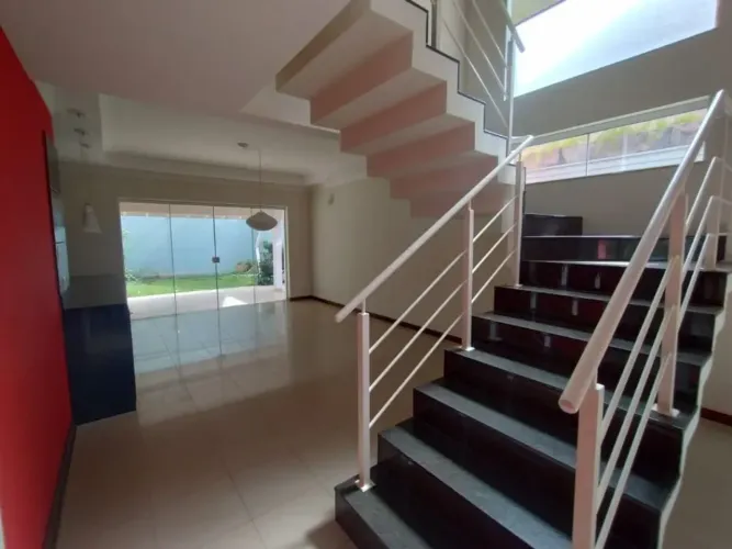 Casa com 4 quartos para alugar ou vender , 310 m² -no condomínio Água Viva, bairro Agua Br