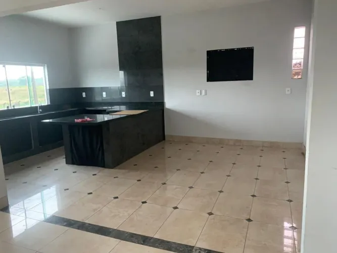 sobrado 450m2 apto 3 quartos e 2 salas na av Independência Anápolis
