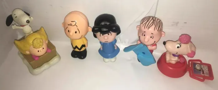 Bonecos Peanuts - Snoopy e Charlie Brown (usado)
